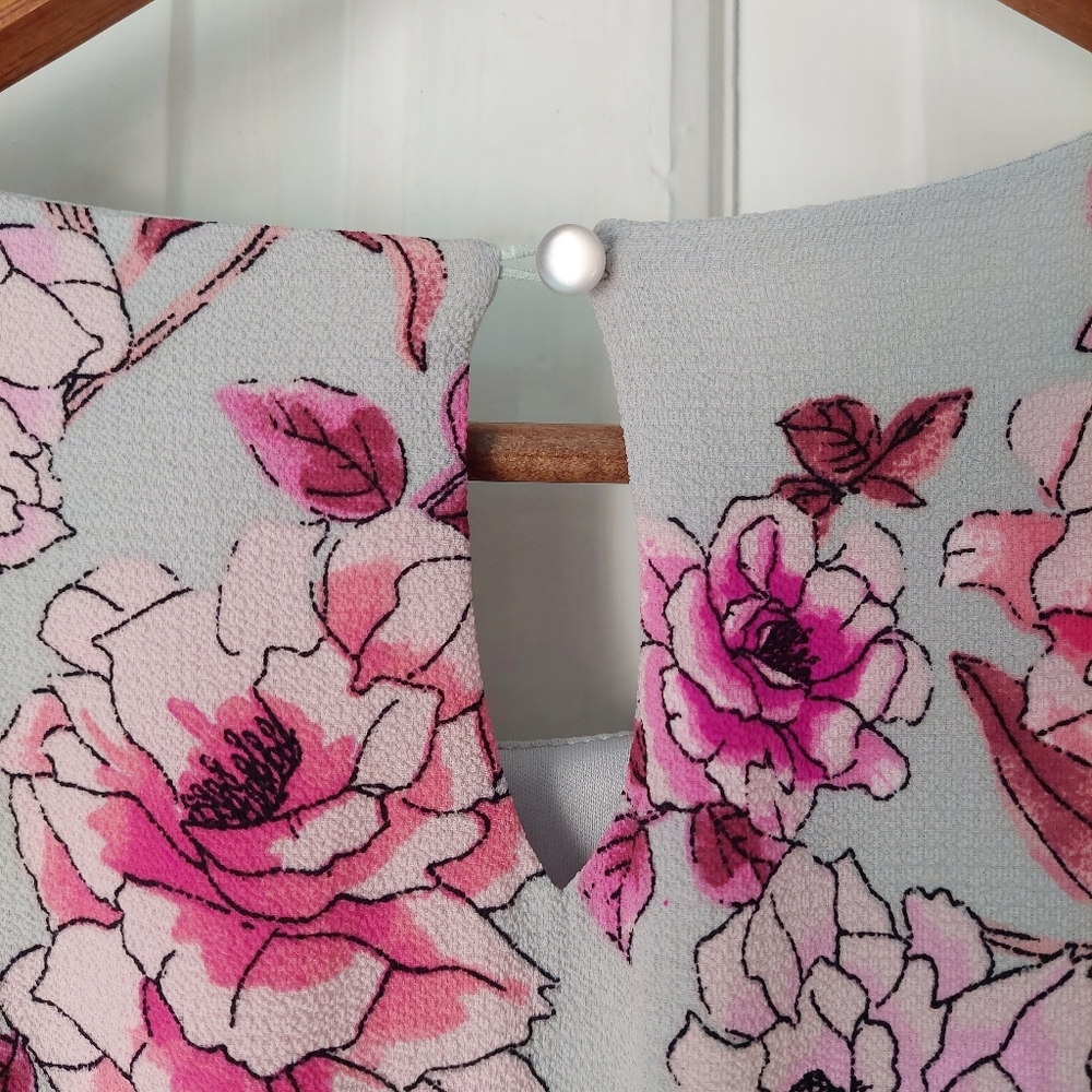 As U Wish Floral Flowy Split Flutter Sleeve Dress Sz S - Picture 6 of 11